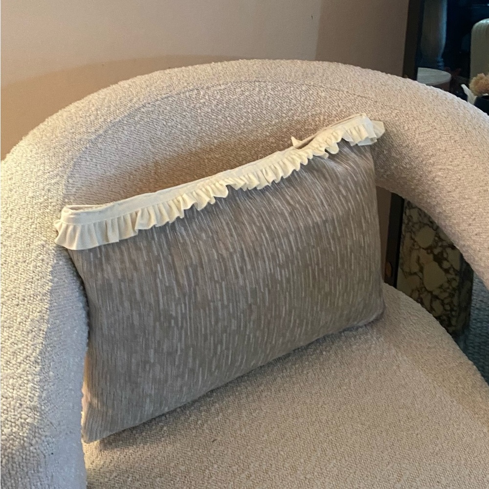 Elegant Beige Throw Pillow with Ruffle Trim